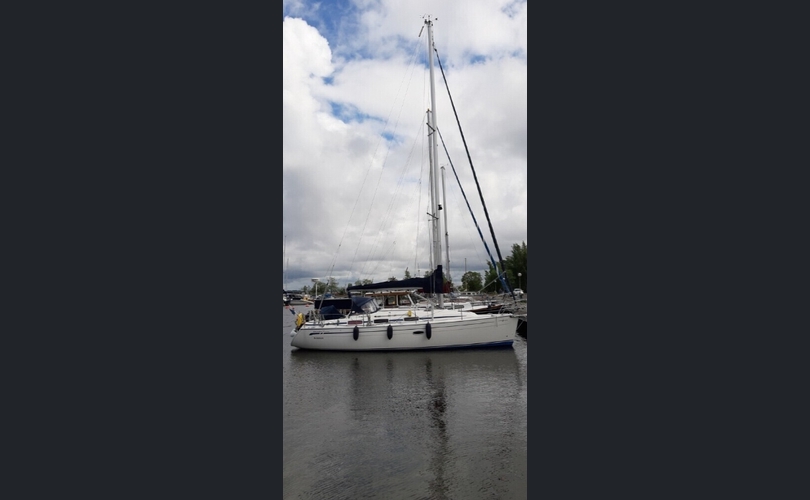 Bavaria 33 Cruiser-kuva-1